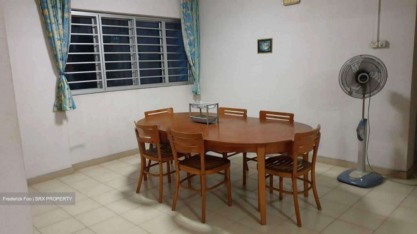 Blk 221 Yishun Gardens (Yishun), HDB 5 Rooms #508065421